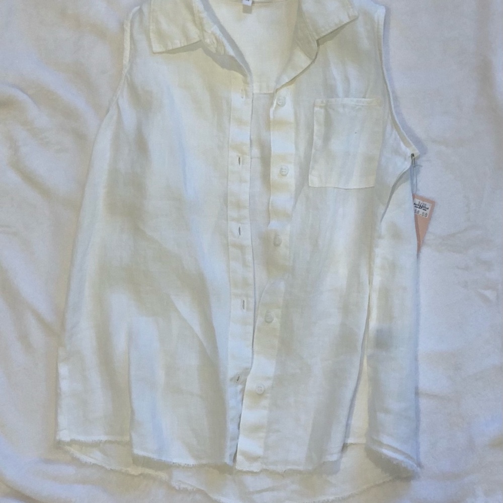 Sleeveless button down